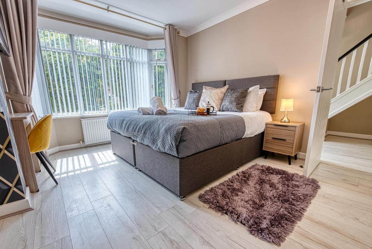Elegant 5 Bed House - Sleeps 9, Central Solihull, Nec, Jlr, Hs2, Resorts World, Airport Business And Leisure Stays, Zewnętrze zdjęcie