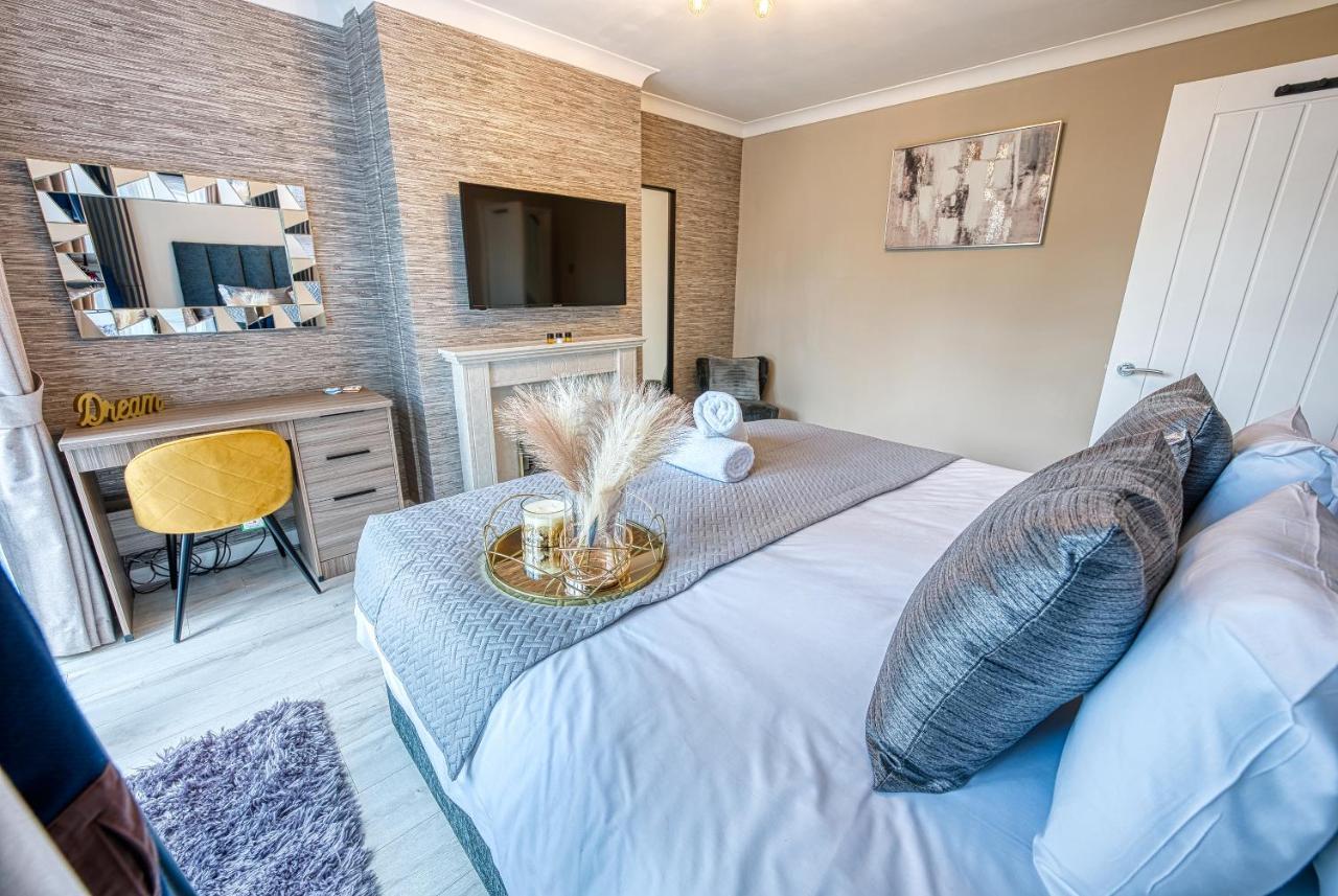 Elegant 5 Bed House - Sleeps 9, Central Solihull, Nec, Jlr, Hs2, Resorts World, Airport Business And Leisure Stays, Zewnętrze zdjęcie