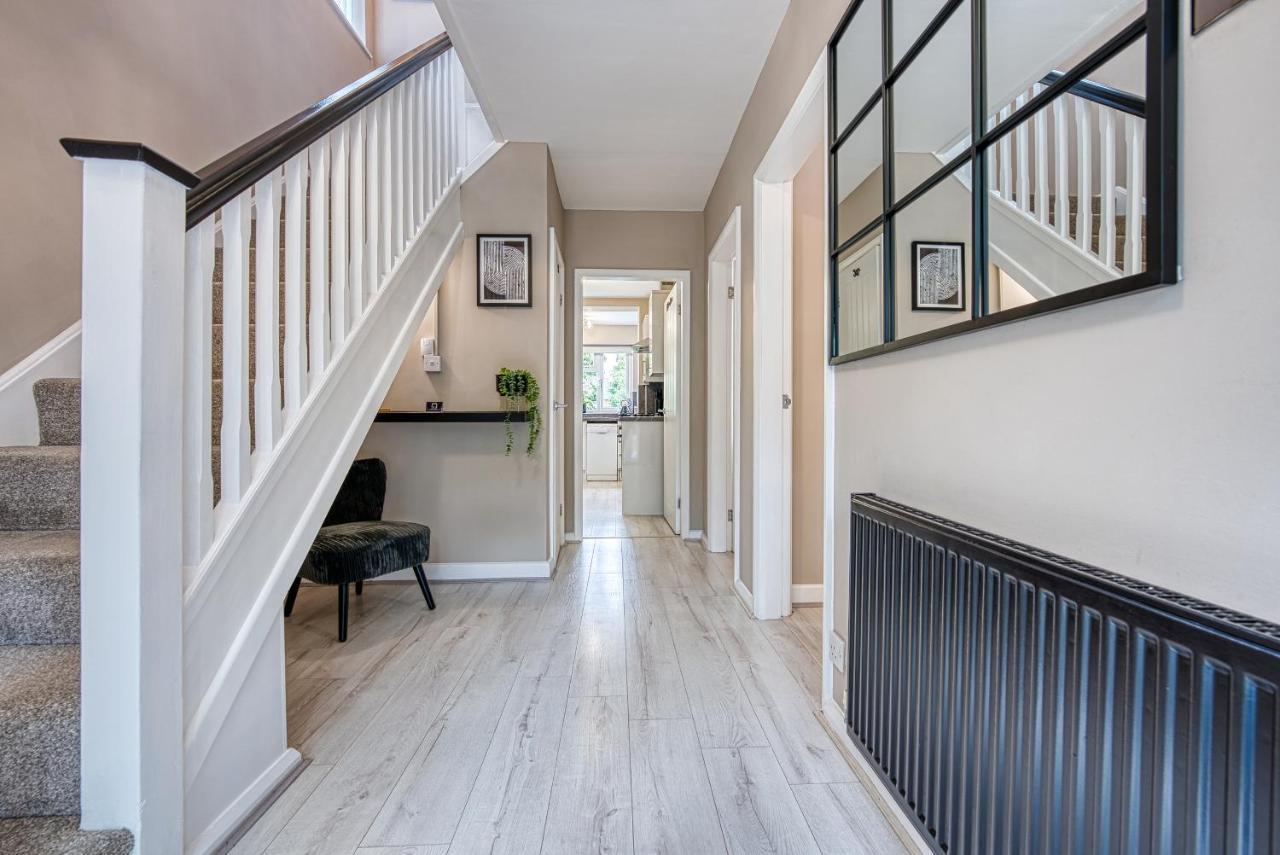 Elegant 5 Bed House - Sleeps 9, Central Solihull, Nec, Jlr, Hs2, Resorts World, Airport Business And Leisure Stays, Zewnętrze zdjęcie