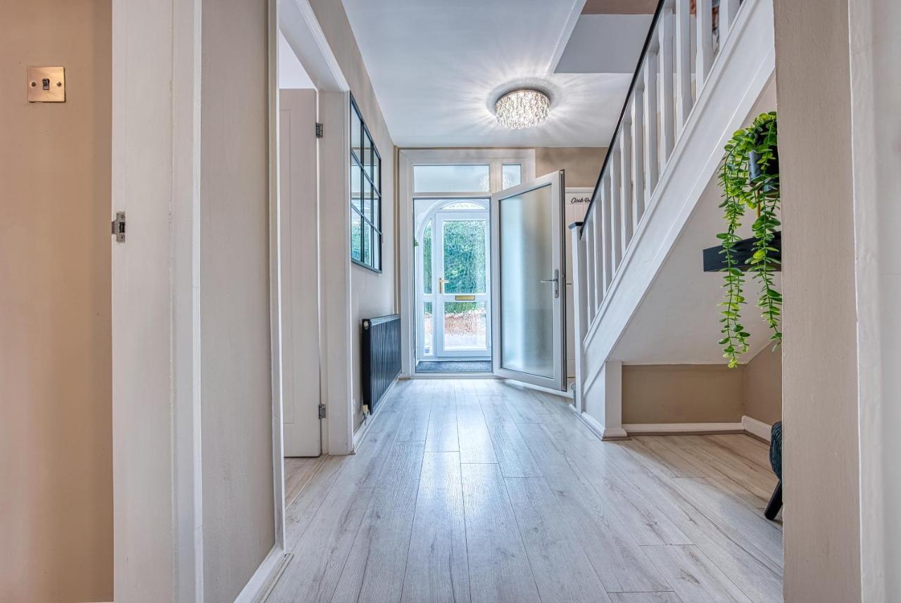 Elegant 5 Bed House - Sleeps 9, Central Solihull, Nec, Jlr, Hs2, Resorts World, Airport Business And Leisure Stays, Zewnętrze zdjęcie