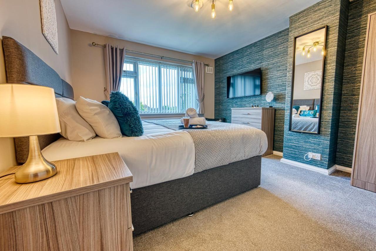Elegant 5 Bed House - Sleeps 9, Central Solihull, Nec, Jlr, Hs2, Resorts World, Airport Business And Leisure Stays, Zewnętrze zdjęcie