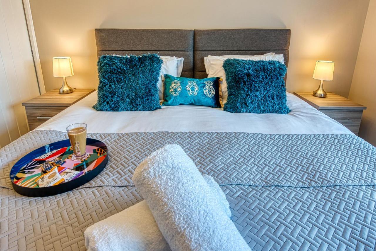 Elegant 5 Bed House - Sleeps 9, Central Solihull, Nec, Jlr, Hs2, Resorts World, Airport Business And Leisure Stays, Zewnętrze zdjęcie